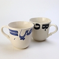 スラマ陶器 手描きマグカップ アラビア文字 青