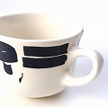 スラマ陶器 手描きコーヒーカップ ソーサー付き アラビア文字 黒